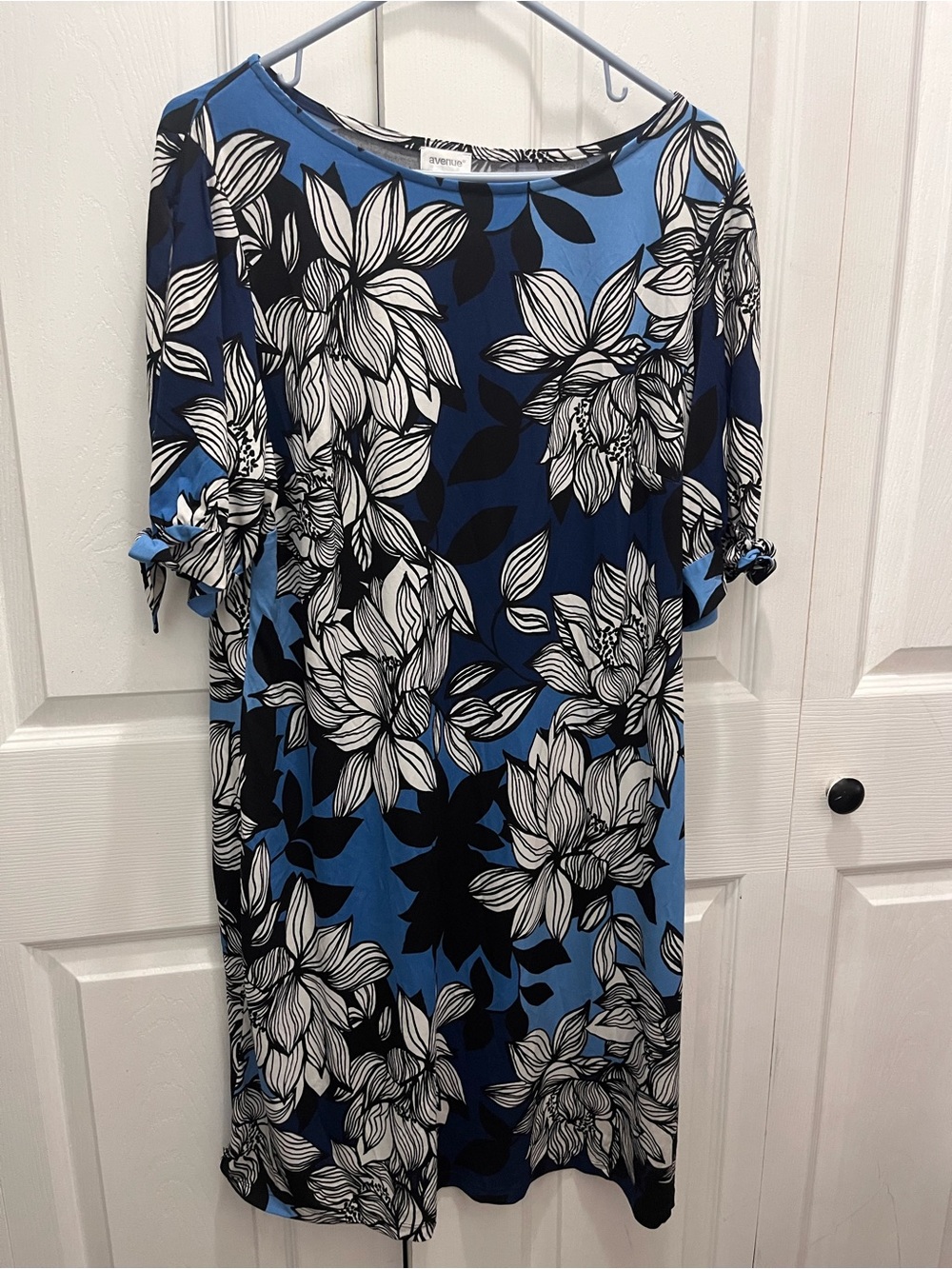 Avenue Blue & Black Floral Midi Dress